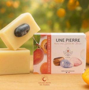 Savon exfoliant pêche abricot avec pierre naturelle à collectionner