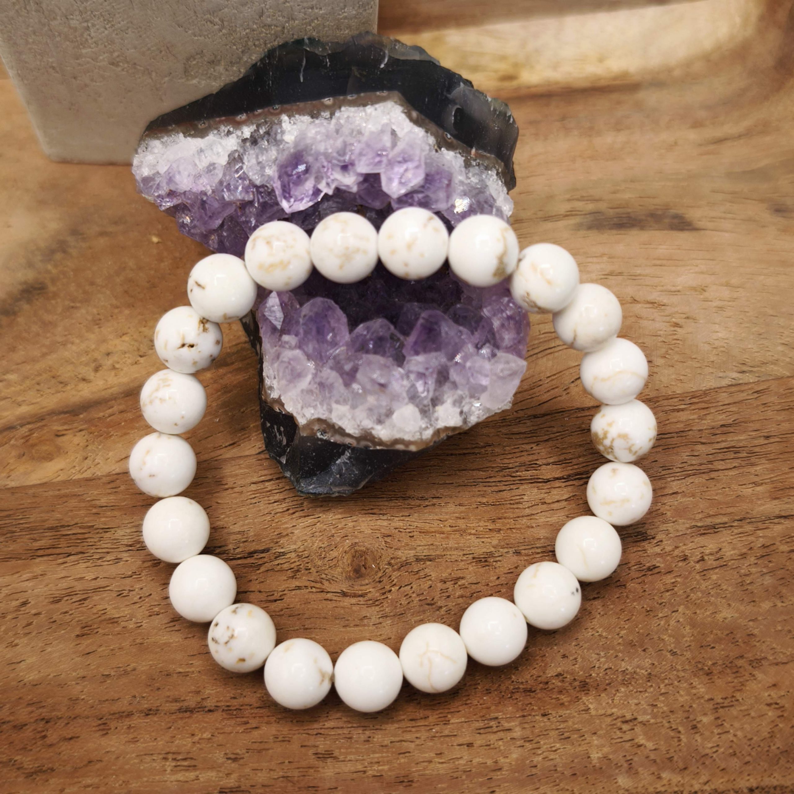 Bracelet en magnésite naturelle – calme intérieur et détente de l’esprit