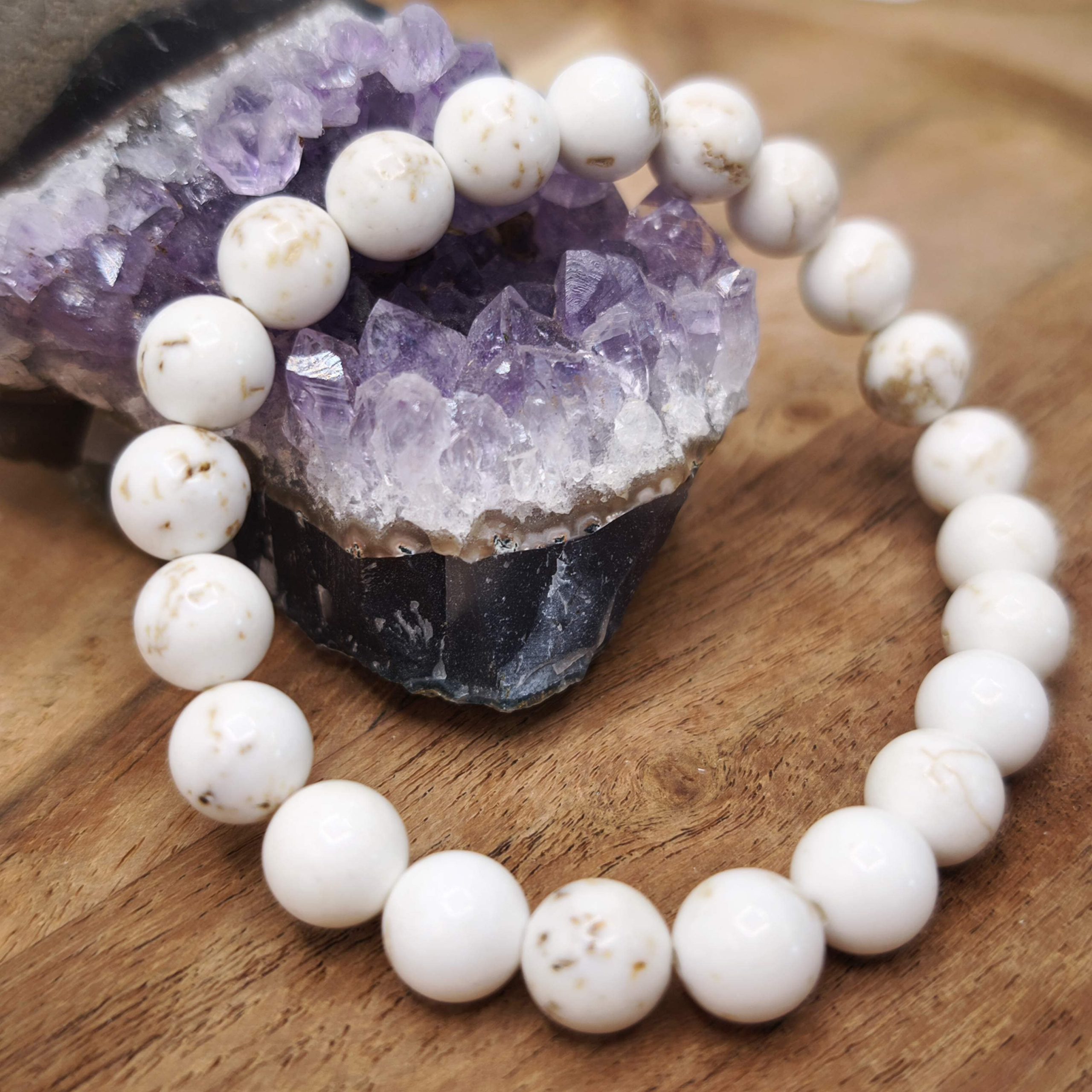 Bracelet en magnésite naturelle – calme intérieur et détente de l’esprit