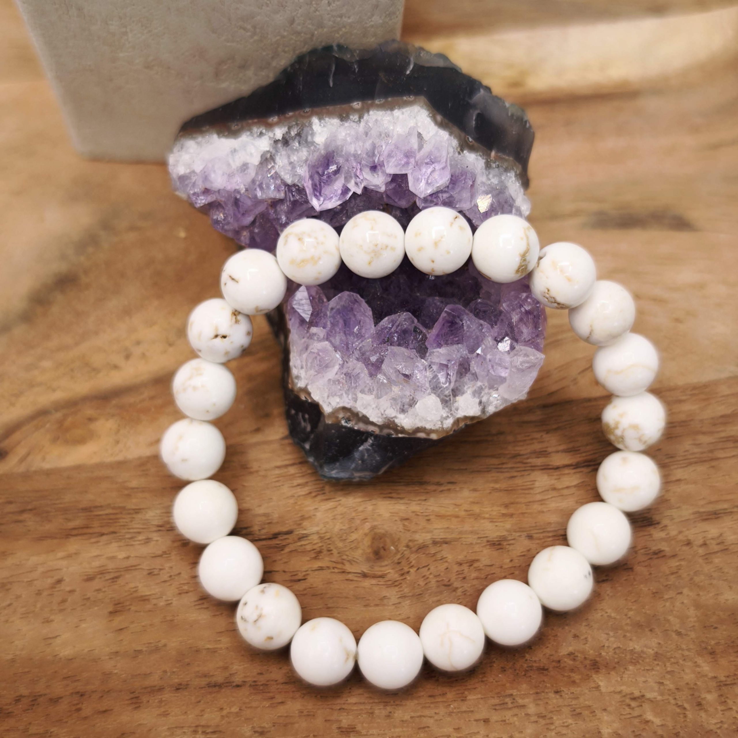 Bracelet en magnésite naturelle – calme intérieur et détente de l’esprit