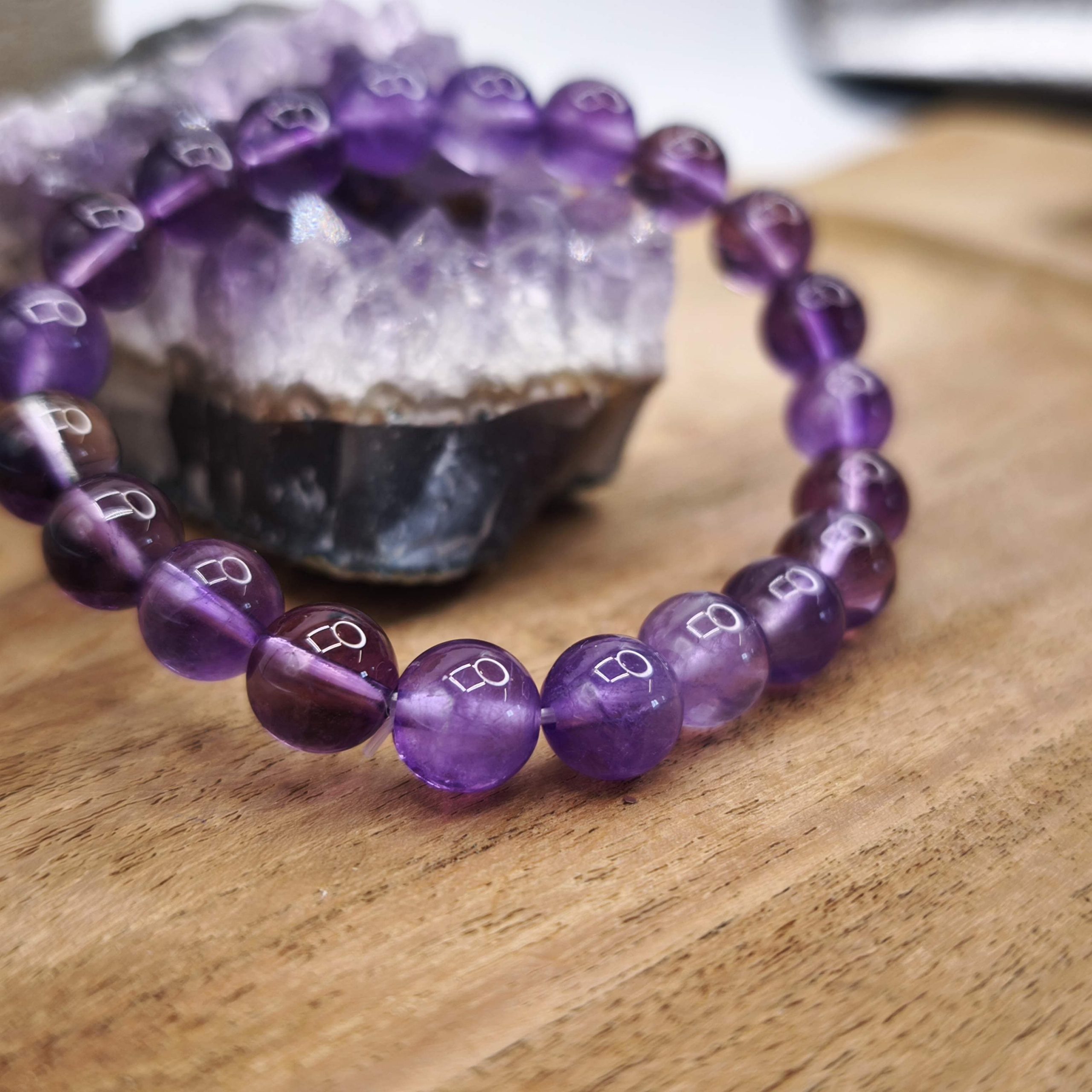 Bracelet en améthyste claire naturelle – apaisement et clarté intérieure